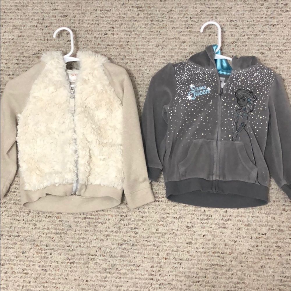 2 Zip up hoodies